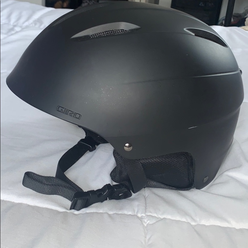 Giro Bevel snowboard helmet, size medium